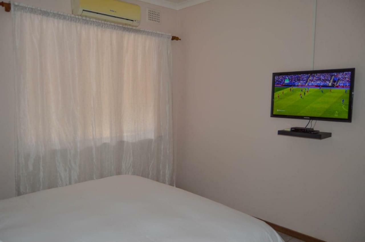 Emangunini Guest House Richards Bay Ngoại thất bức ảnh