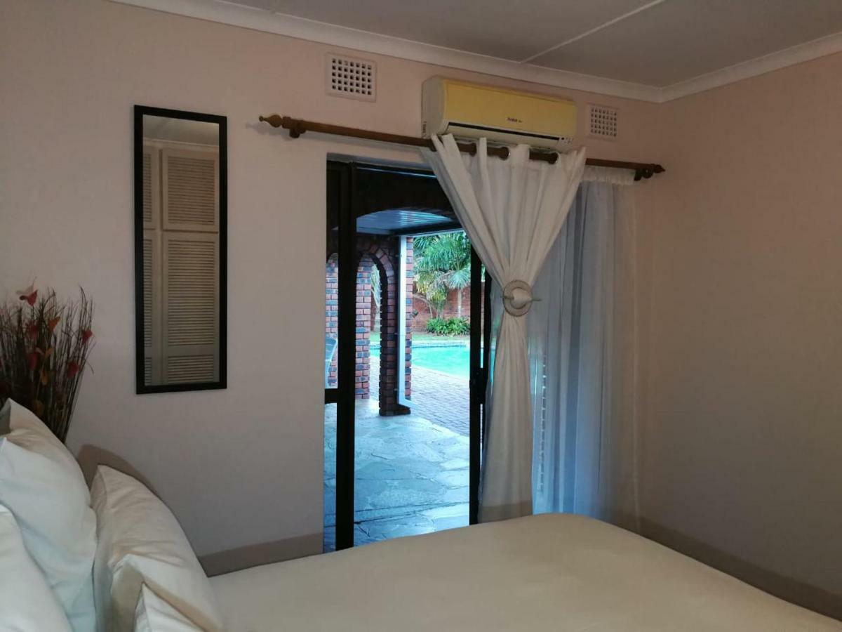 Emangunini Guest House Richards Bay Ngoại thất bức ảnh
