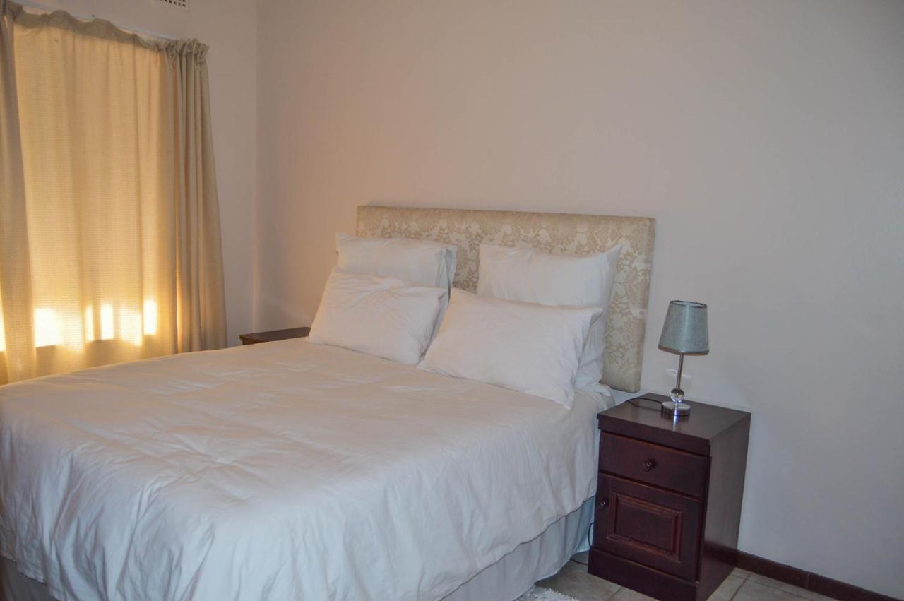 Emangunini Guest House Richards Bay Ngoại thất bức ảnh