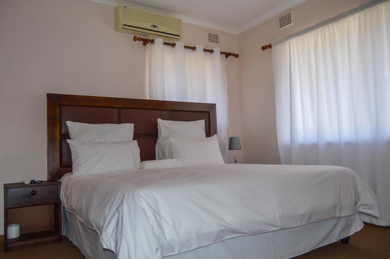 Emangunini Guest House Richards Bay Ngoại thất bức ảnh
