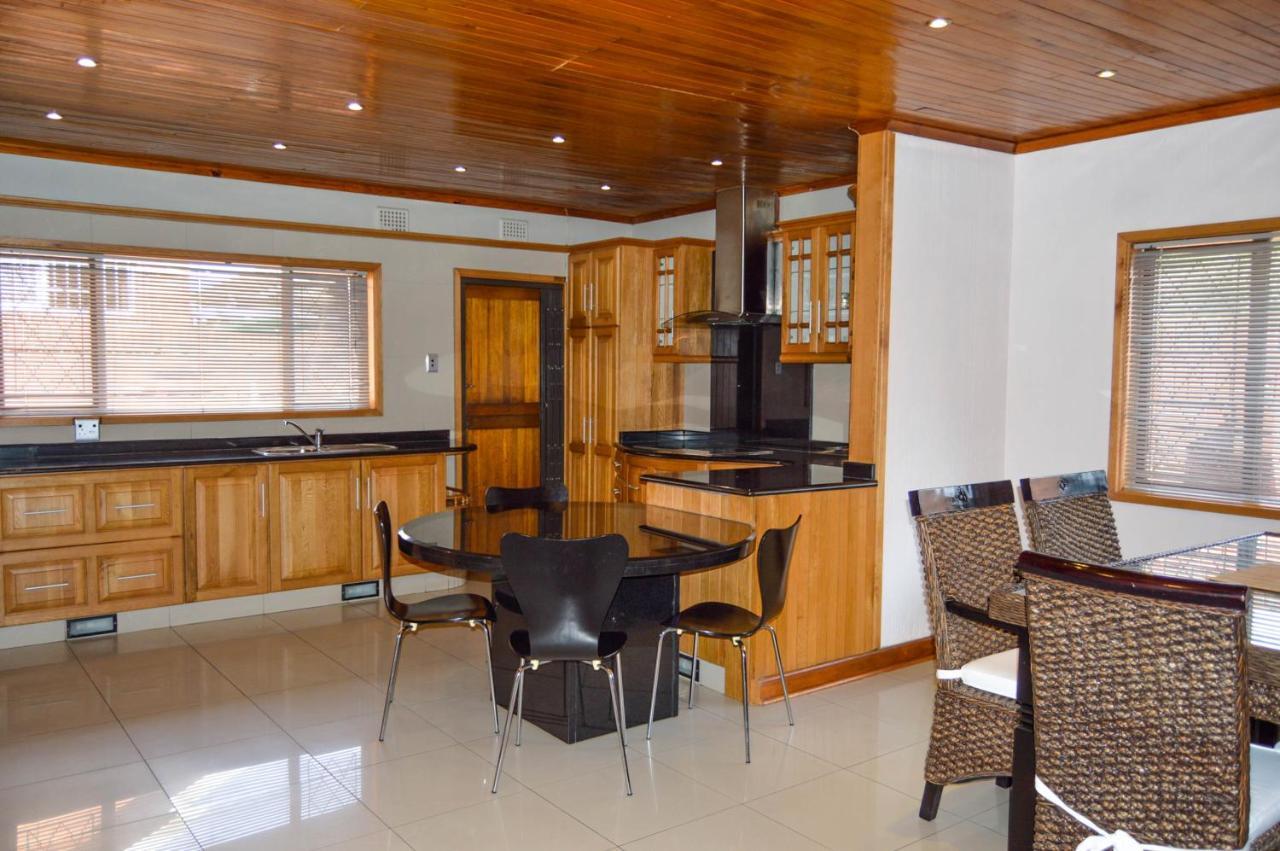 Emangunini Guest House Richards Bay Ngoại thất bức ảnh